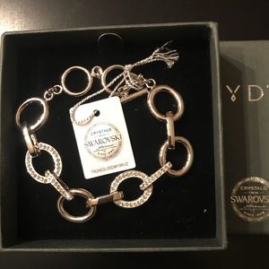 Nic/Syd Rhodium Plated Bracelet Swarovski®